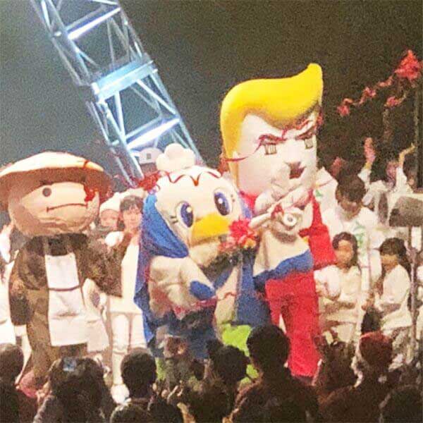 写真:まなみのりさライブに出演