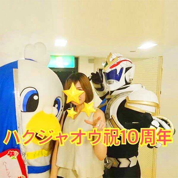 写真:ハクジャオウ祝10周年イベントに出演